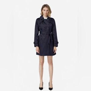 Double-Breasted Navy Blue Trench Coat with Belt XS (Like New)